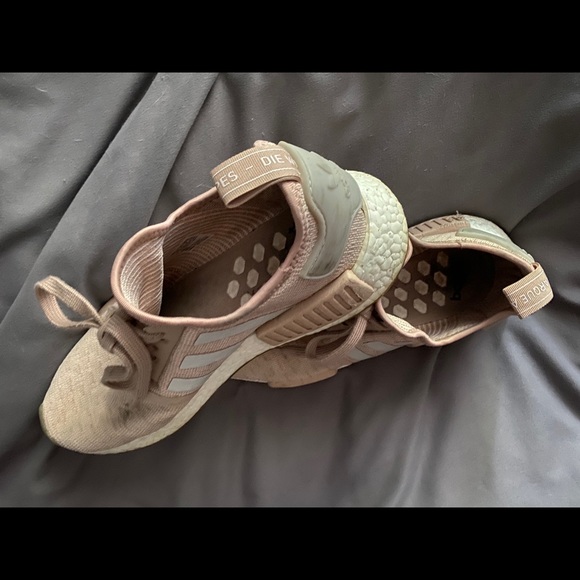 Adidas NMD R1 - Picture 4 of 7